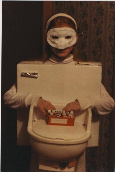  Halloween toilet costume candy bowl